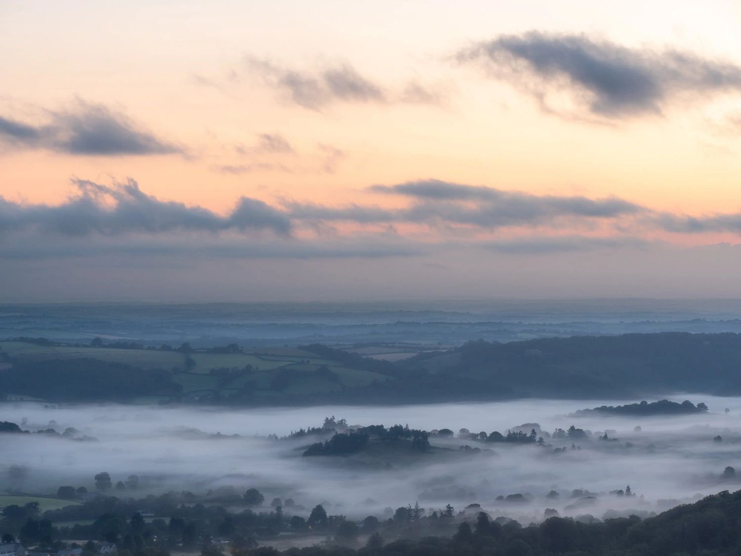 Looking towards Chagford and Castly Drogo (just) as the mist hung in the valley at sunrise.
